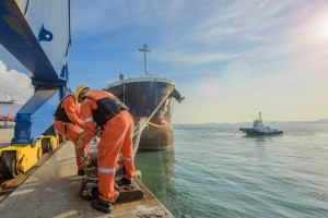6 tips for safe mooring operations